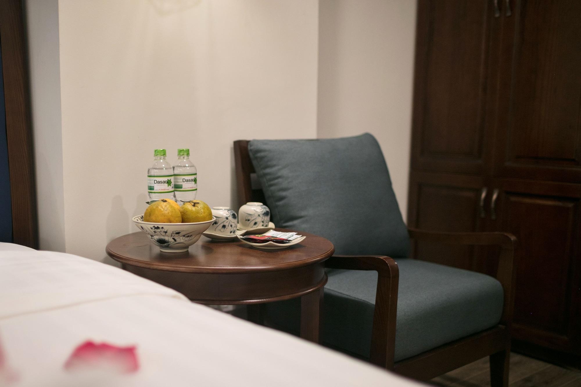 Holiday Emerald Hotel Ханой Екстер'єр фото