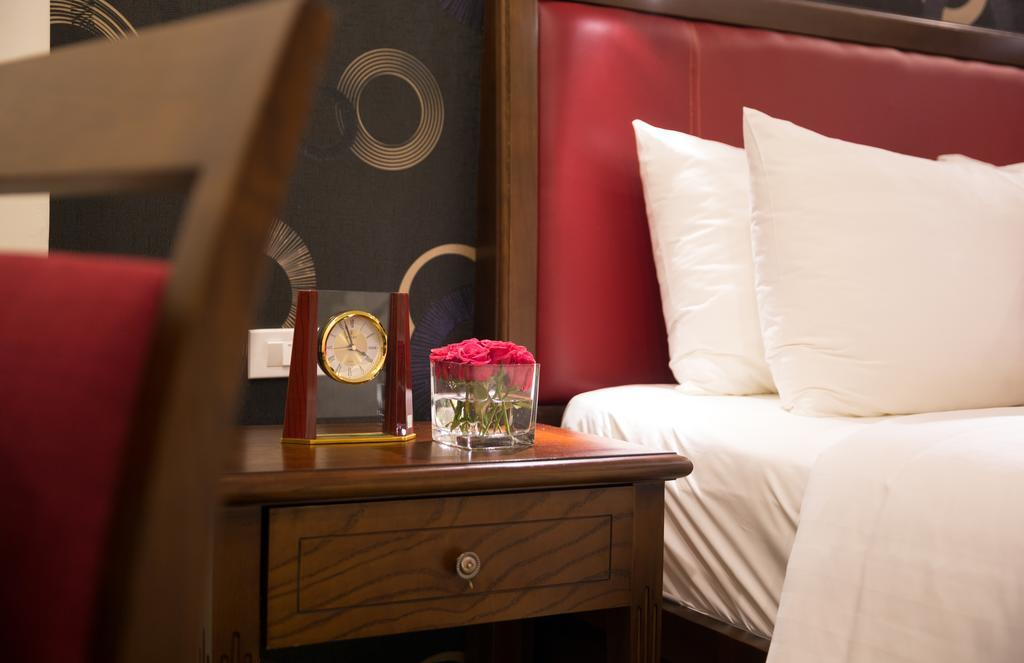 Holiday Emerald Hotel Ханой Екстер'єр фото