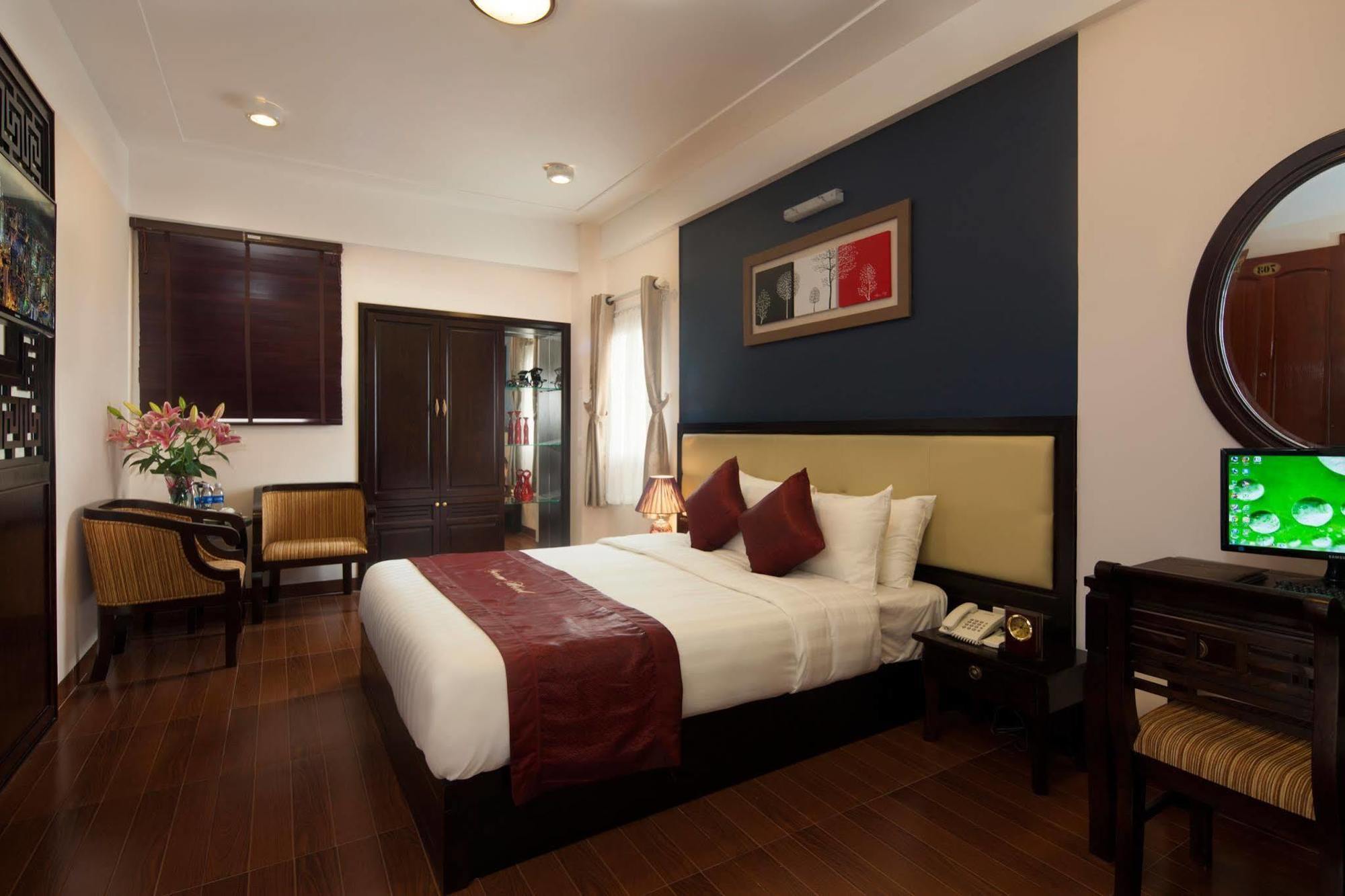 Holiday Emerald Hotel Ханой Екстер'єр фото